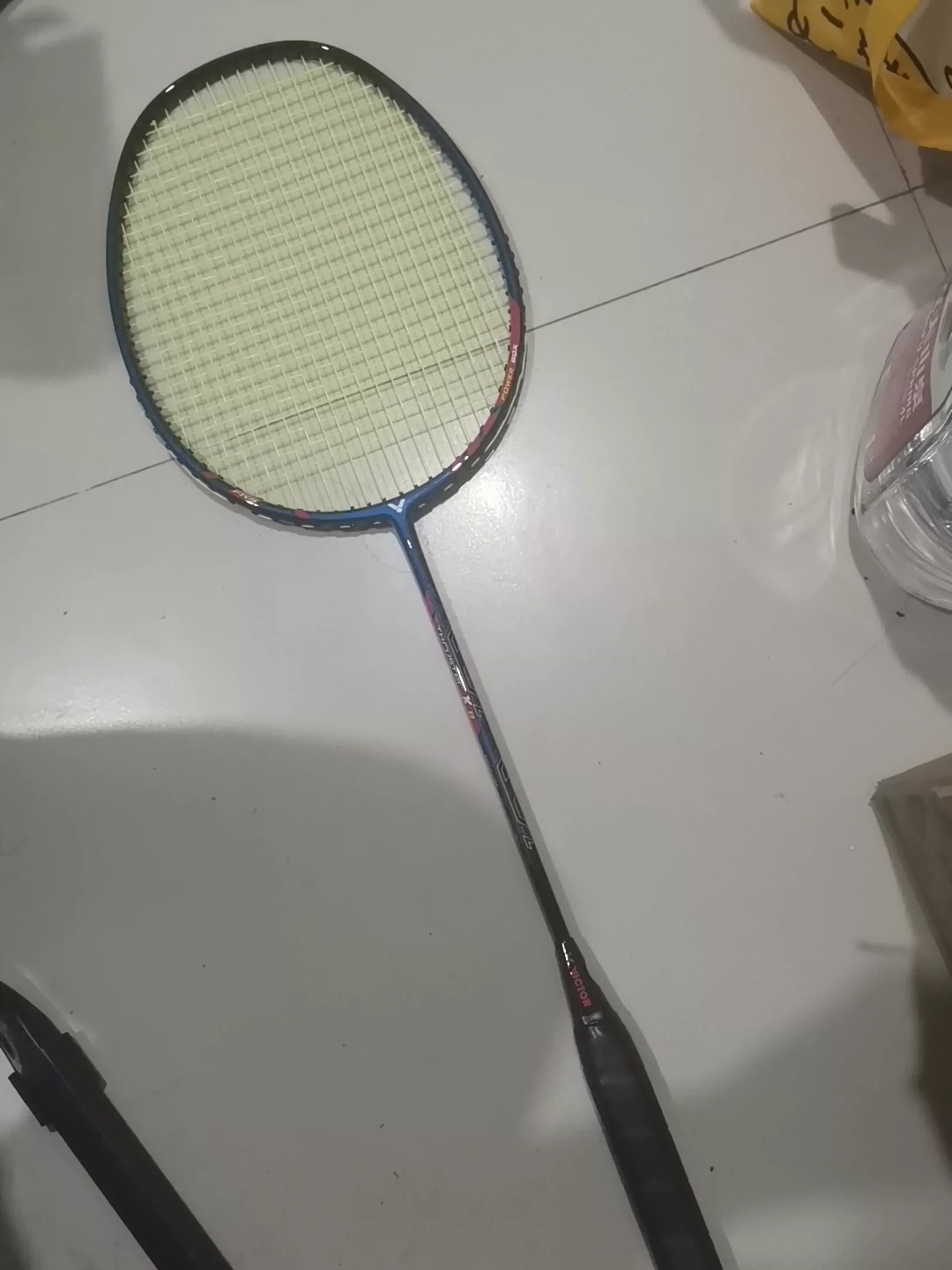 自提，可验货】全新维克多羽毛球拍，去年打算运动买的，然而